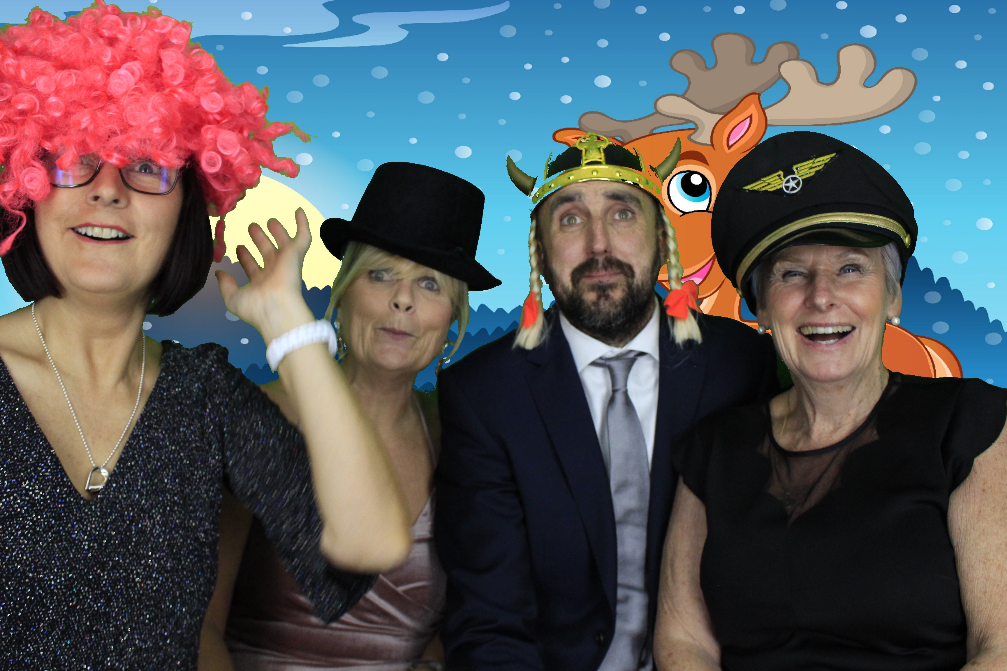 Silvermere Christmas Party  | View more photos from the event at gallery.myphotoboothexperience.co.uk/u/MyPhotoBoothExperienceLtd/Silvermere-Christmas-Party-1